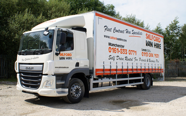 Hire a 17/18T GVW Curtainsided with Tail Lift